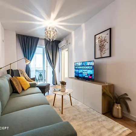 Apartment 711 *