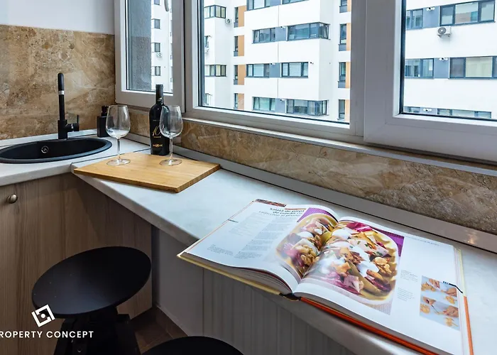 Apartment 711 B2